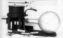 A 1911 model of Wilson's original cloud chamber